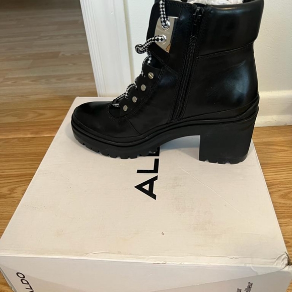 Aldo leather boots - Picture 1 of 4